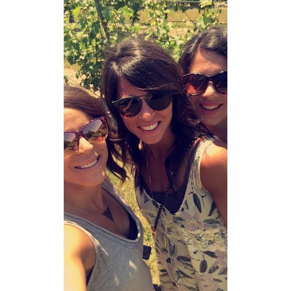 Meet your Posher, Sarah - Picture 1 of 1